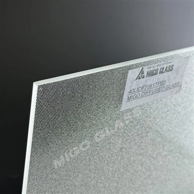 Verre diffus trempé